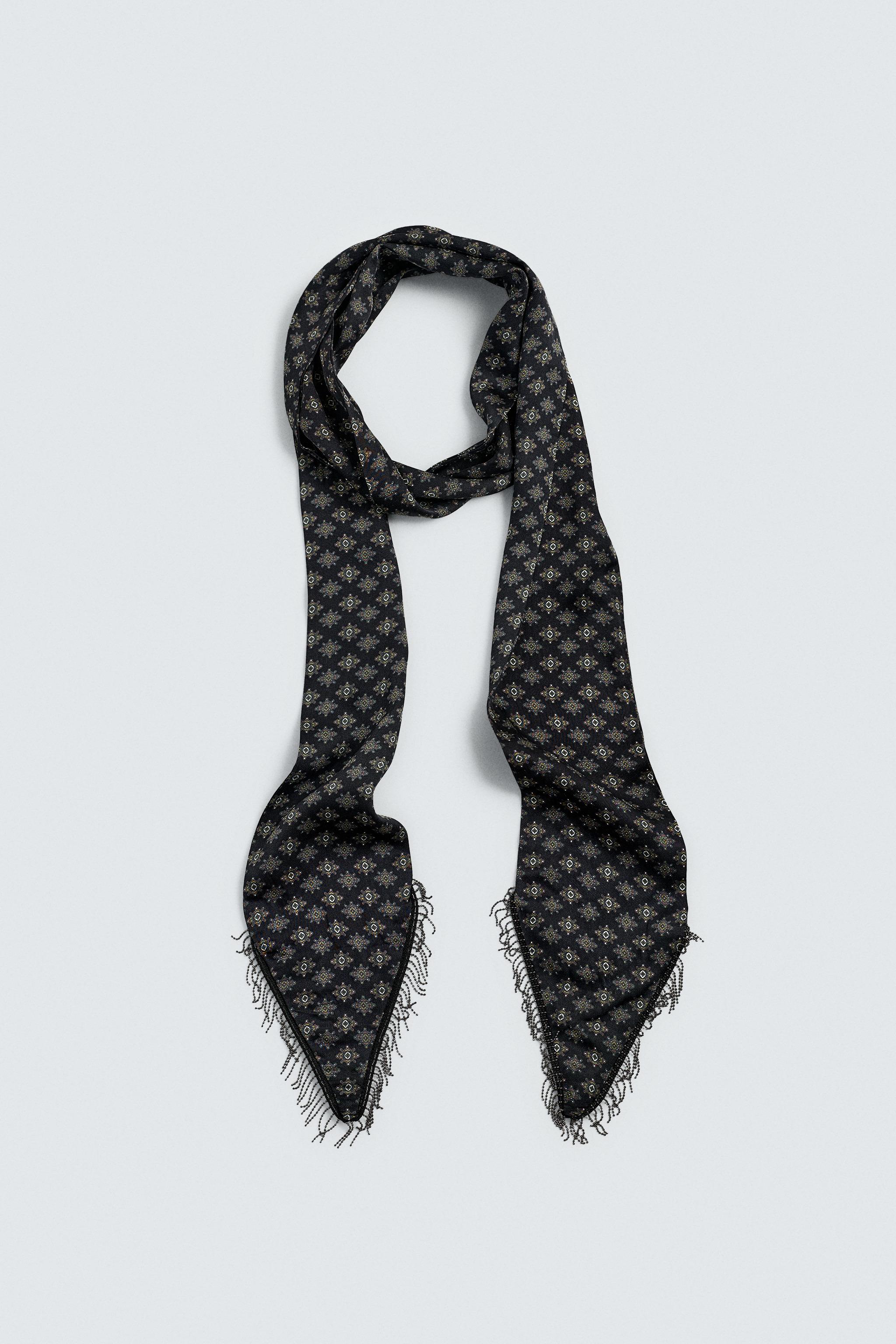 FOULARD FLUIDE AVEC VERROTERIES LIMITED EDITION